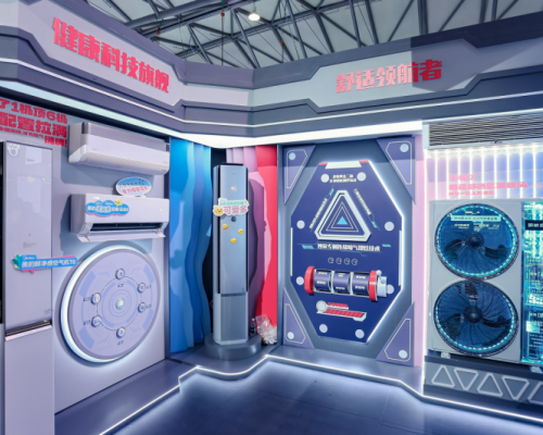 不堆功能重构底层：AWE见证美的空气机超级空调实力